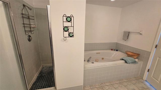 521 PINELLAS BAYWAY S 206, Tierra Verde, FL 33715