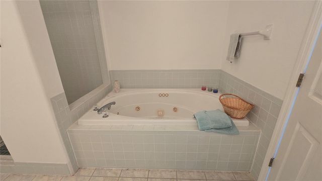 521 PINELLAS BAYWAY S 206, Tierra Verde, FL 33715