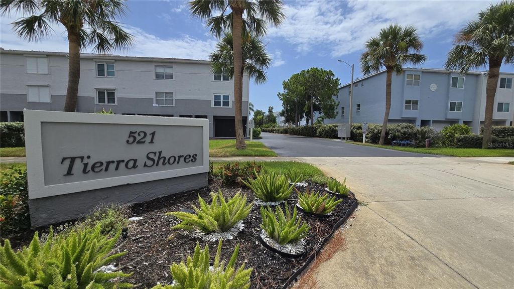521 PINELLAS BAYWAY S 206, Tierra Verde, FL 33715