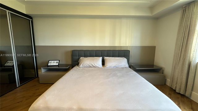 20000 E Country Club Drive 1016, Aventura, FL 33180