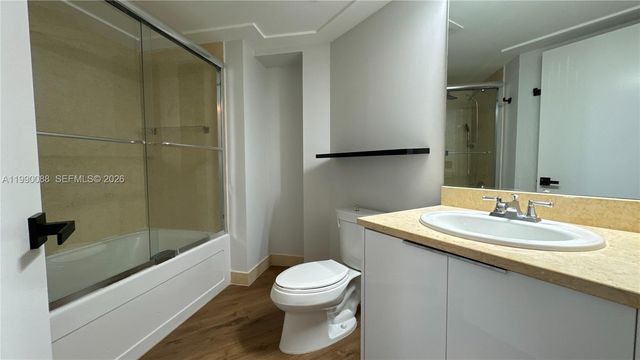 20000 E Country Club Drive 1016, Aventura, FL 33180