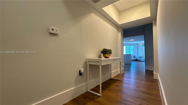 20000 E Country Club Drive 1016, Aventura, FL 33180