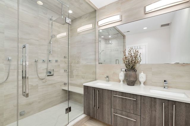 1848 N California Avenue 1, Chicago, IL 60647