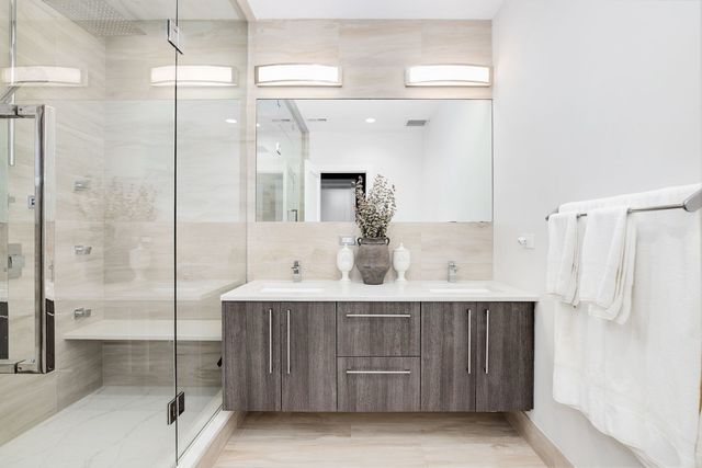 1848 N California Avenue 1, Chicago, IL 60647