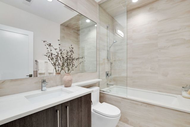 1848 N California Avenue 1, Chicago, IL 60647