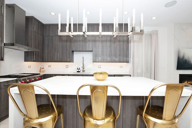 1848 N California Avenue 1, Chicago, IL 60647