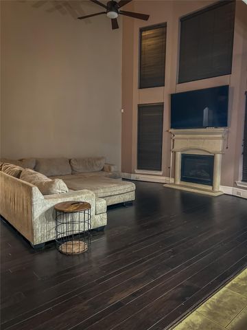 14515 Mountain Cliff Lane, Houston, TX 77044