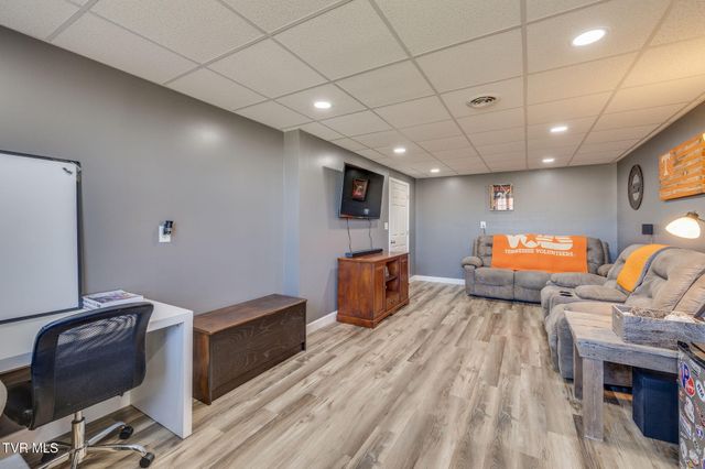 104 Chickasaw Circle, Church Hill, TN 37642