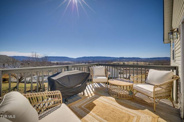 104 Chickasaw Circle, Church Hill, TN 37642