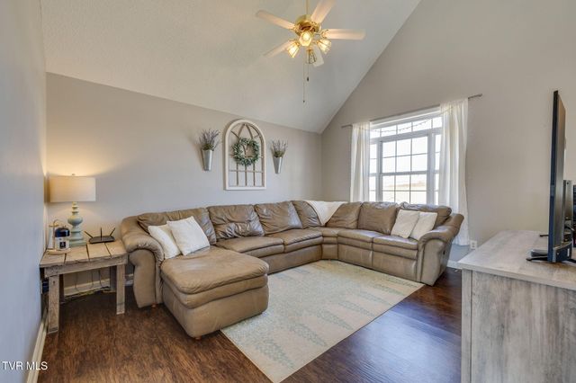 104 Chickasaw Circle, Church Hill, TN 37642