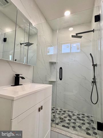 865 W LANCASTER AVE, Bryn Mawr, PA 19010