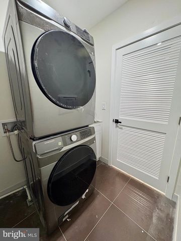 865 W LANCASTER AVE, Bryn Mawr, PA 19010