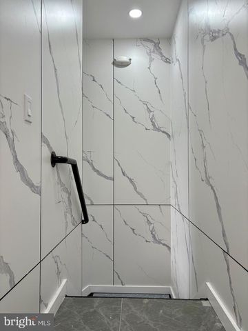 865 W LANCASTER AVE, Bryn Mawr, PA 19010