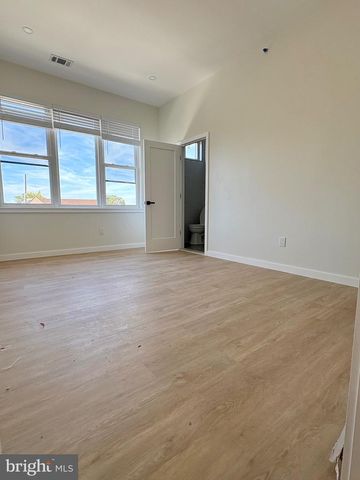 865 W LANCASTER AVE, Bryn Mawr, PA 19010