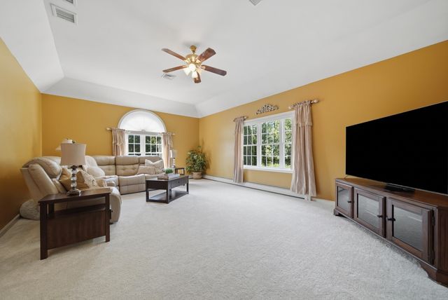 43 Emerson Road, Chester, NH 03036