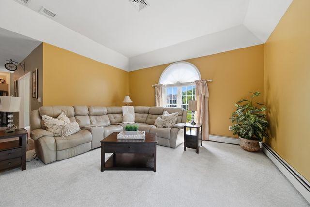 43 Emerson Road, Chester, NH 03036