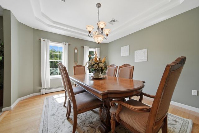 43 Emerson Road, Chester, NH 03036