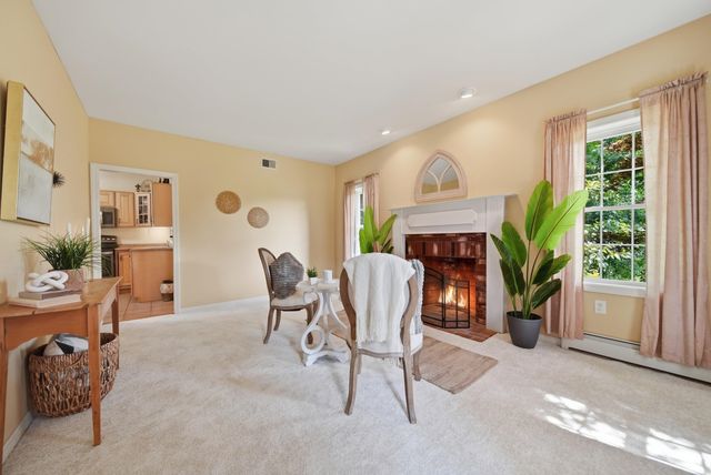 43 Emerson Road, Chester, NH 03036