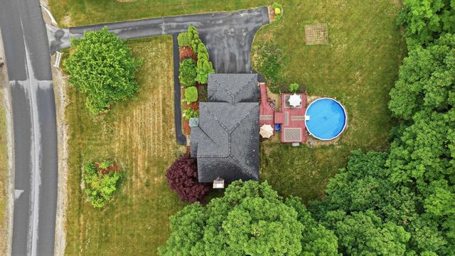 43 Emerson Road, Chester, NH 03036