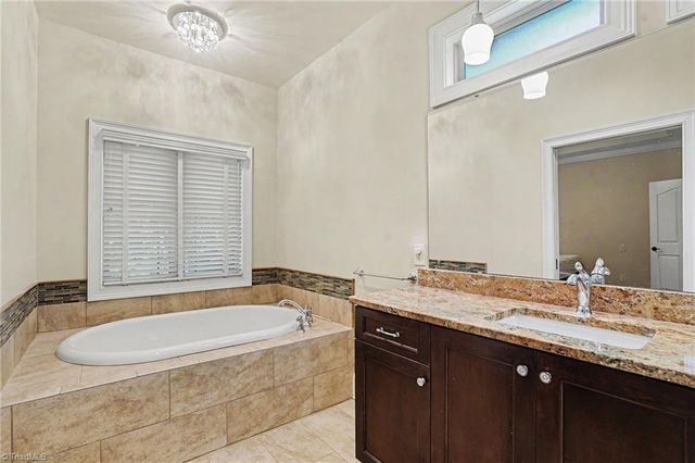 198 Windemere Isle Road, Statesville, NC 28677