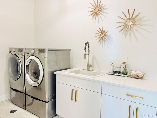 6058 Beeler Ct, Denver, CO 80238