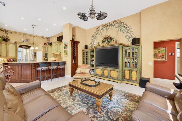 1083 SW 156th Ter, Pembroke Pines, FL 33027