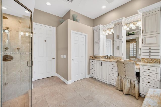 1083 SW 156th Ter, Pembroke Pines, FL 33027