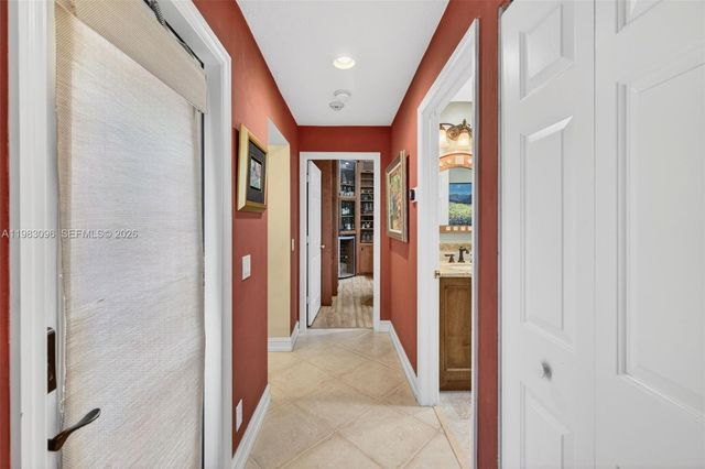 1083 SW 156th Ter, Pembroke Pines, FL 33027