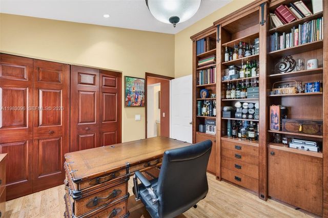 1083 SW 156th Ter, Pembroke Pines, FL 33027