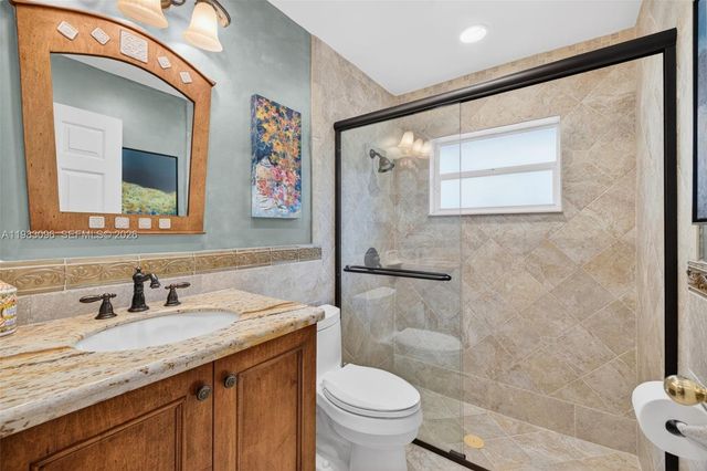 1083 SW 156th Ter, Pembroke Pines, FL 33027