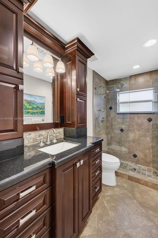 1083 SW 156th Ter, Pembroke Pines, FL 33027