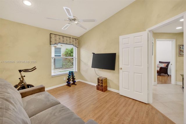 1083 SW 156th Ter, Pembroke Pines, FL 33027