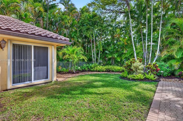 1083 SW 156th Ter, Pembroke Pines, FL 33027