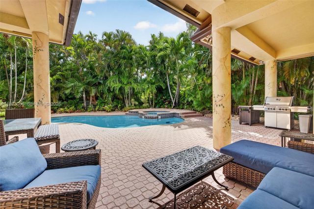 1083 SW 156th Ter, Pembroke Pines, FL 33027