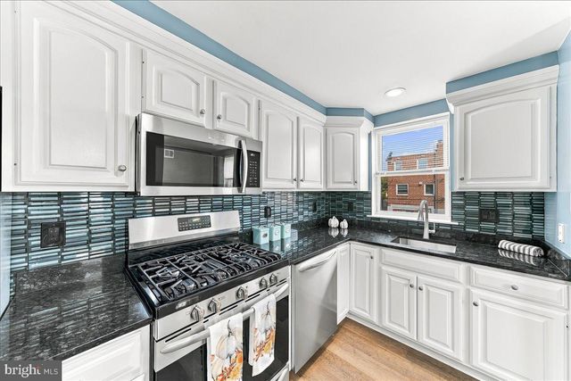 230 E LYNN RD, Ridley Park, PA 19078