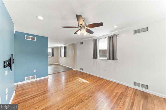 230 E LYNN RD, Ridley Park, PA 19078