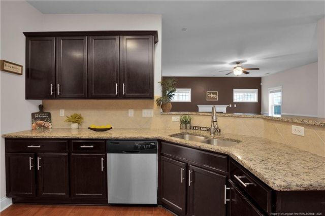 313 Fountain Grove Drive, Raeford, NC 28376