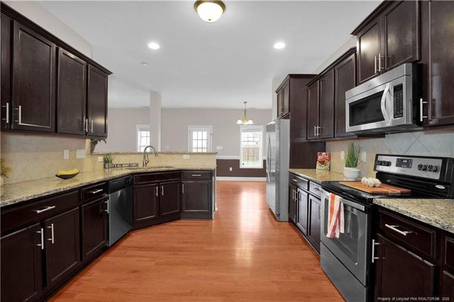 313 Fountain Grove Drive, Raeford, NC 28376
