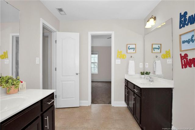 313 Fountain Grove Drive, Raeford, NC 28376