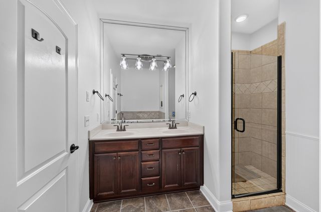 504 Landmark Ct, Nashville, TN 37211