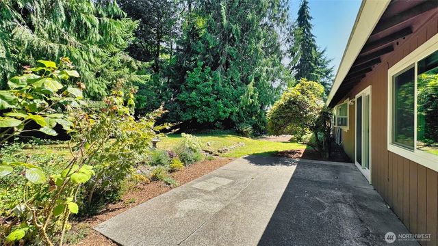19119 47th Avenue W, Lynnwood, WA 98036