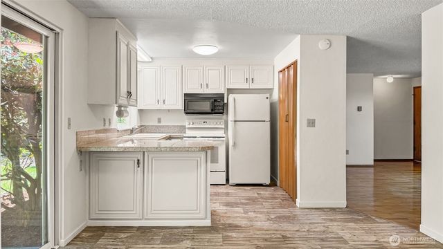 19119 47th Avenue W, Lynnwood, WA 98036