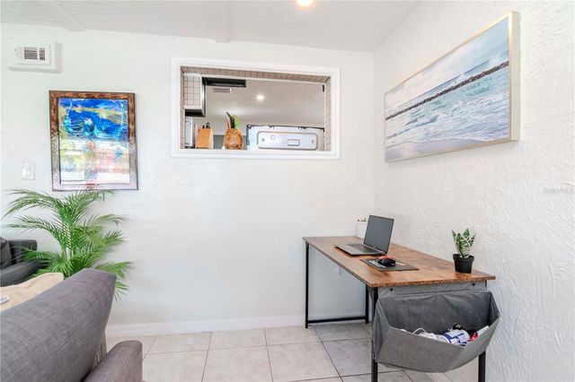 1528 W RIVER SHORE WAY, Tampa, FL 33603