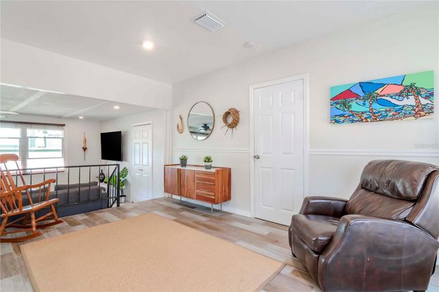 1528 W RIVER SHORE WAY, Tampa, FL 33603