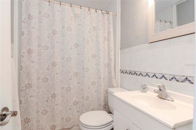 1528 W RIVER SHORE WAY, Tampa, FL 33603