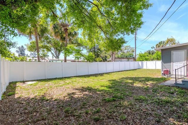 1528 W RIVER SHORE WAY, Tampa, FL 33603