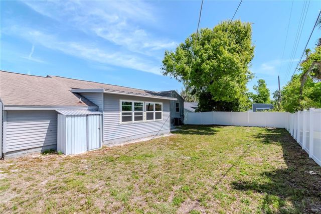 1528 W RIVER SHORE WAY, Tampa, FL 33603