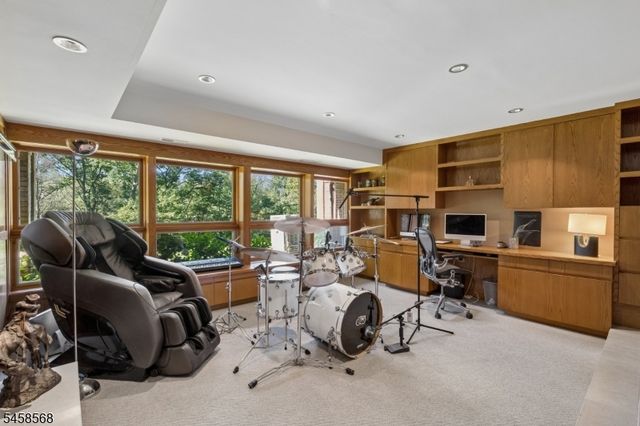 12 Thackery Ln, Mendham Twp., NJ 07945