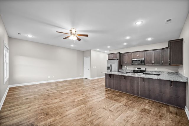1173 Meadowhill Ln Unit C, Clarksville, TN 37043