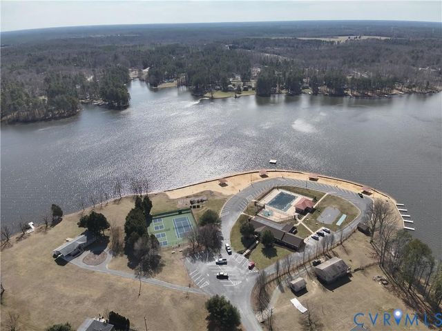 302 Musket Dr, Ruther Glen, VA 22546